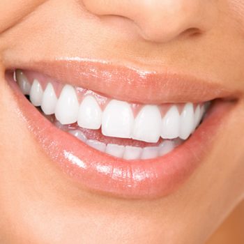Are you choosing a cosmetic dentist in Boulder or Denver for veneers. Watch this video on choosing a cosmetic dentist.